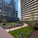 Urban Apartments Global Premium, 21St Floor No 5, Free Parking, Self Check-In, No Deposit